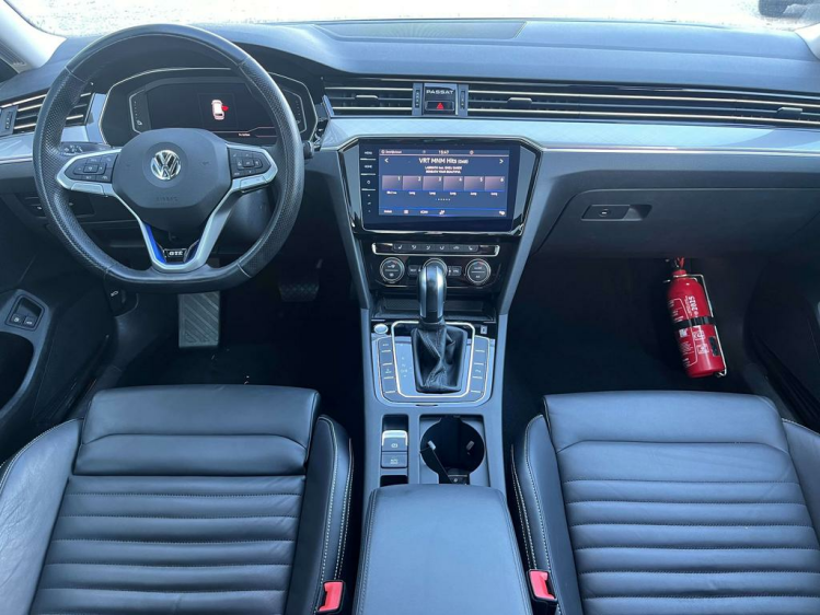 Volkswagen Passat Variant GTE 1.4 eHybrid Panodak/Virtual/Leder/Camera/DAB+ Leconte Motors