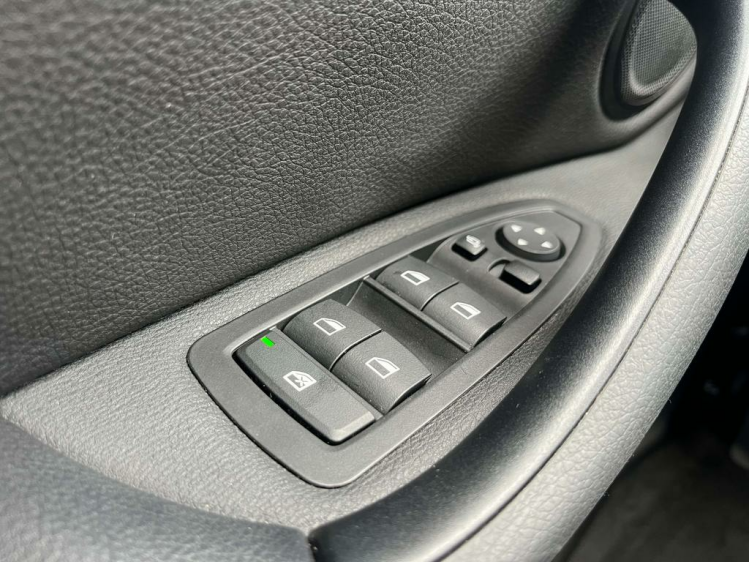 BMW X1 1.5iA sDrive18 Leder/Gps/Zetelverwarming/Cruise/.. Leconte Motors