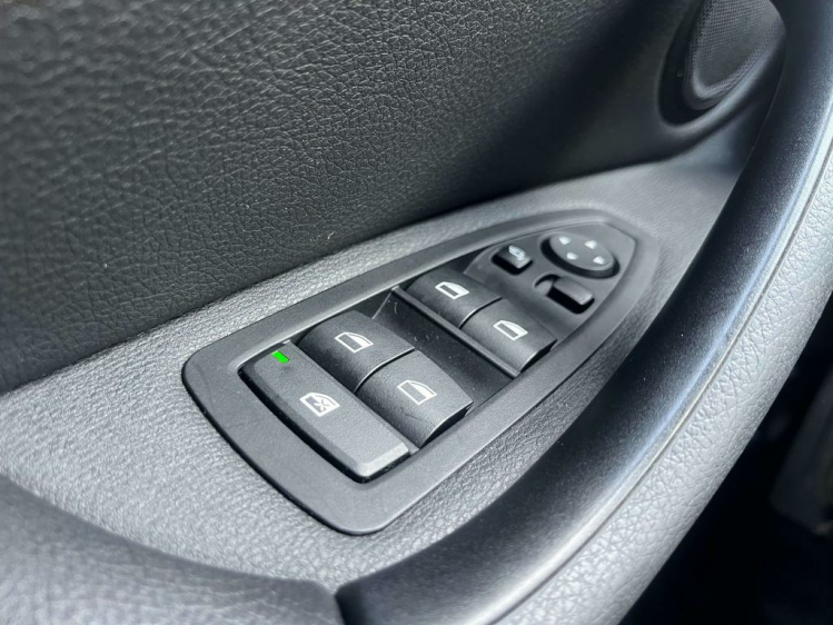 BMW X1 1.5iA sDrive18 Panodak/Sportzetels/Gps-Pro/Carplay Leconte Motors