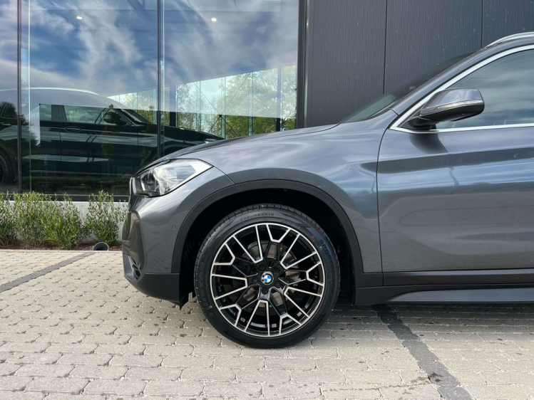 BMW X1 1.5iA sDrive18 Panodak/Sportzetels/Gps-Pro/Carplay Leconte Motors