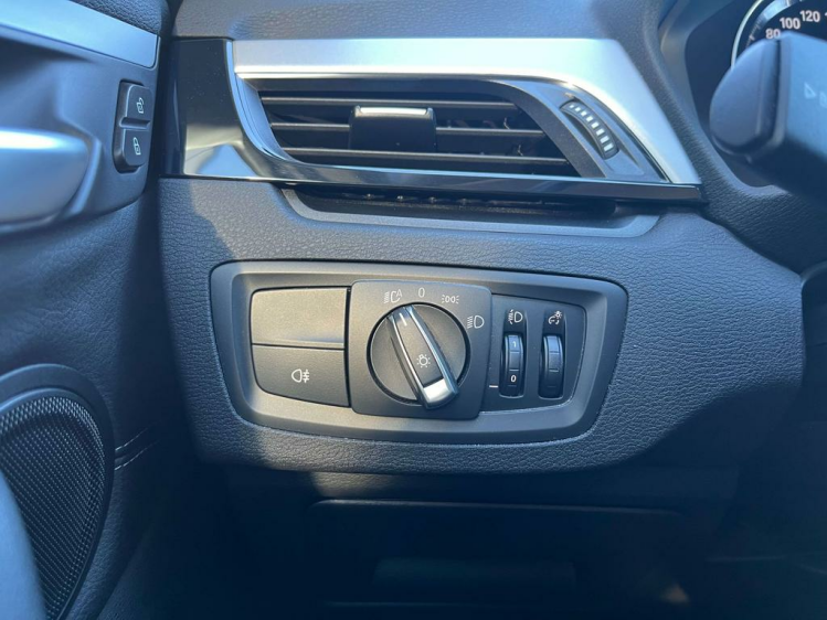 BMW X1 1.5iA sDrive18 Navi-Pro/Sportzetels/Camera/HUD/DAB Leconte Motors