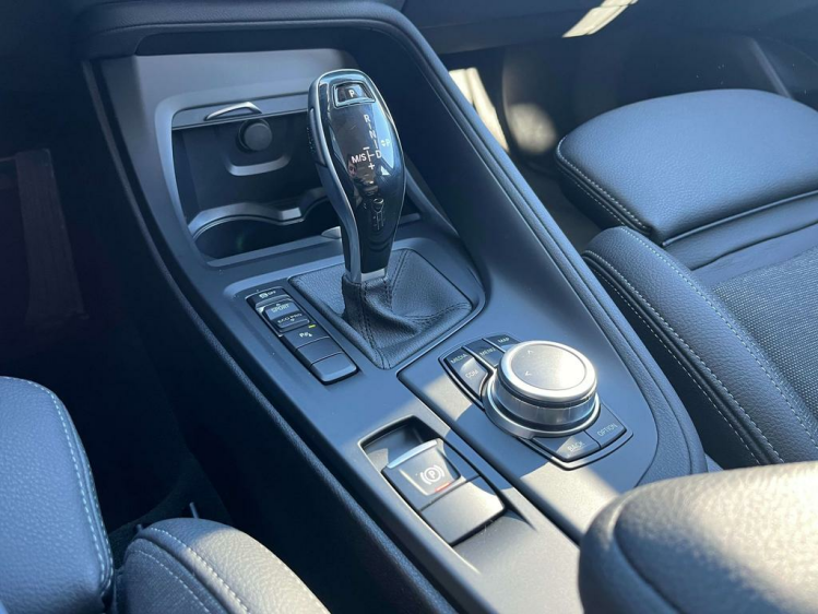 BMW X1 1.5iA sDrive18 Navi-Pro/Sportzetels/Camera/HUD/DAB Leconte Motors
