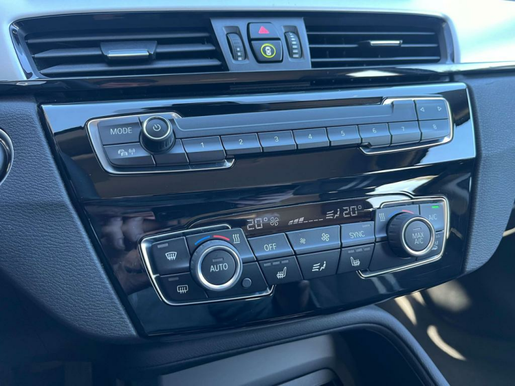 BMW X1 1.5iA sDrive18 Navi-Pro/Sportzetels/Camera/HUD/DAB Leconte Motors