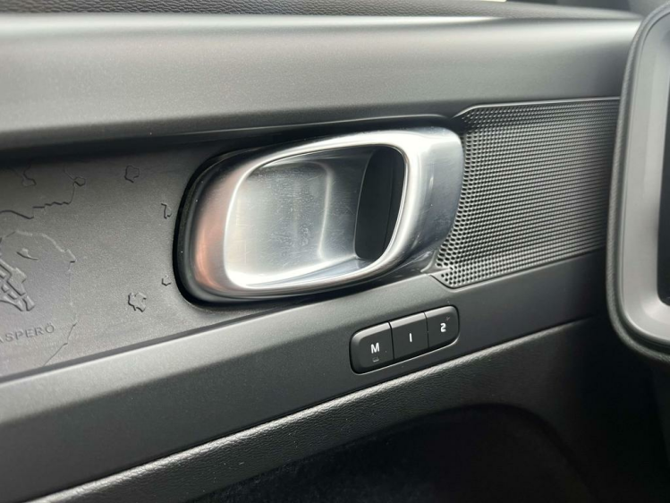 Volvo XC40 1.5 T3 Geartronic LED/Leder/Carplay/Cruise/PDC/... Leconte Motors