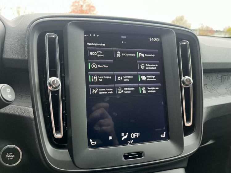 Volvo XC40 1.5 T3 Geartronic LED/Leder/Carplay/Cruise/PDC/... Leconte Motors