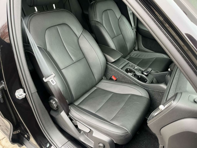 Volvo XC40 1.5 T3 Geartronic LED/Leder/Carplay/Cruise/PDC/... Leconte Motors