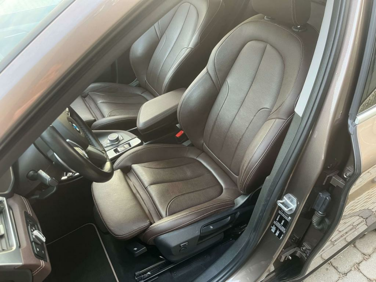 BMW X1 2.0iAS sDrive20 X-Line Gps-Pro/Camera/Sportzetels Leconte Motors