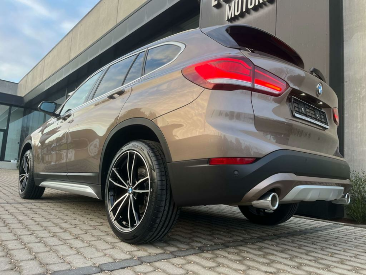 BMW X1 2.0iAS sDrive20 X-Line Gps-Pro/Camera/Sportzetels Leconte Motors