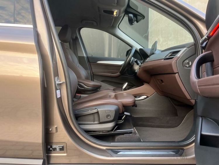 BMW X1 2.0iAS sDrive20 X-Line Gps-Pro/Camera/Sportzetels Leconte Motors