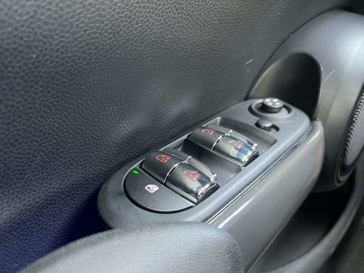 MINI One 1.5i 5-deurs Virtual/Gps/Cruise/PDC/Bluetooth/...! Leconte Motors