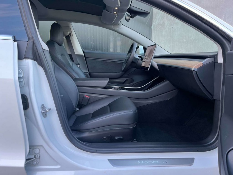 Tesla Model 3 75 kWh Dual Motor Long Range AWD...!! Leconte Motors