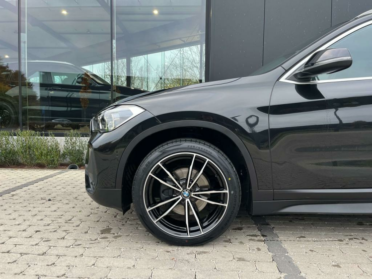 BMW X1 1.5iA sDrive18 Panodak/LED/Leder/Camera/HUD/Gps.. Leconte Motors