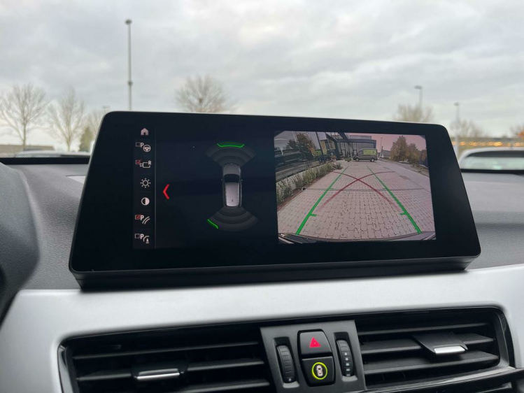 BMW X1 1.5iA sDrive18 Panodak/LED/Leder/Camera/HUD/Gps.. Leconte Motors