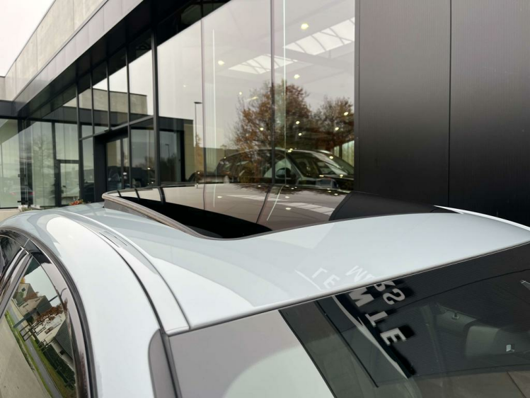 BMW 318 318iA M-Pack Widescreen/Schuifdak/HUD/Harman/CAM Leconte Motors