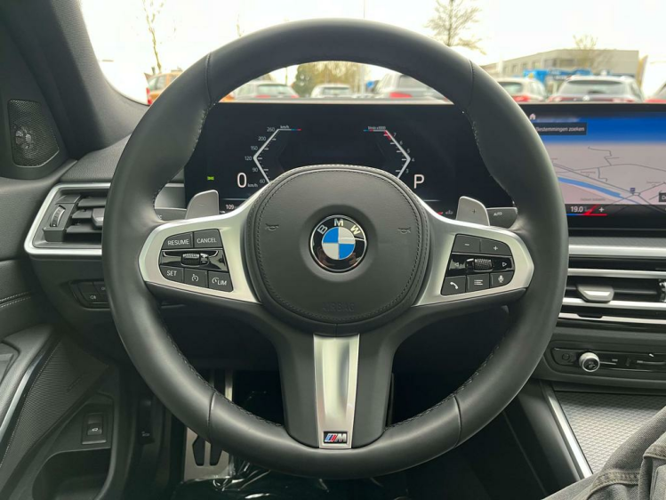 BMW 318 318iA M-Pack Widescreen/Schuifdak/HUD/Harman/CAM Leconte Motors