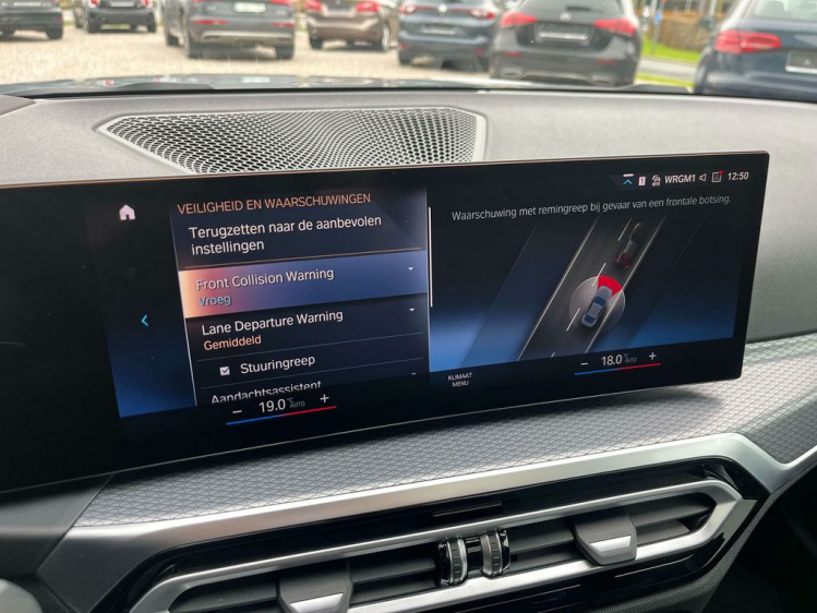 BMW 318 318iA M-Pack Widescreen/Schuifdak/HUD/Harman/CAM Leconte Motors