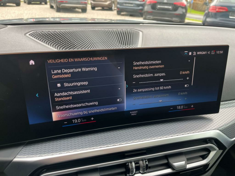 BMW 318 318iA M-Pack Widescreen/Schuifdak/HUD/Harman/CAM Leconte Motors