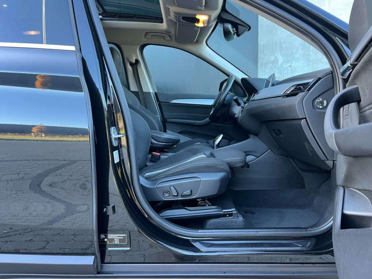 BMW X1 1.5iA sDrive18 Facelift Panodak/Sportzetels/Camera Leconte Motors