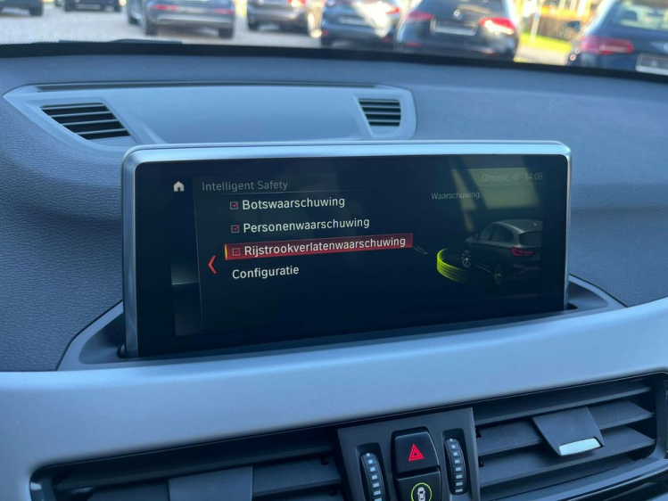 BMW X1 1.5iA sDrive18 Facelift Panodak/Sportzetels/Camera Leconte Motors