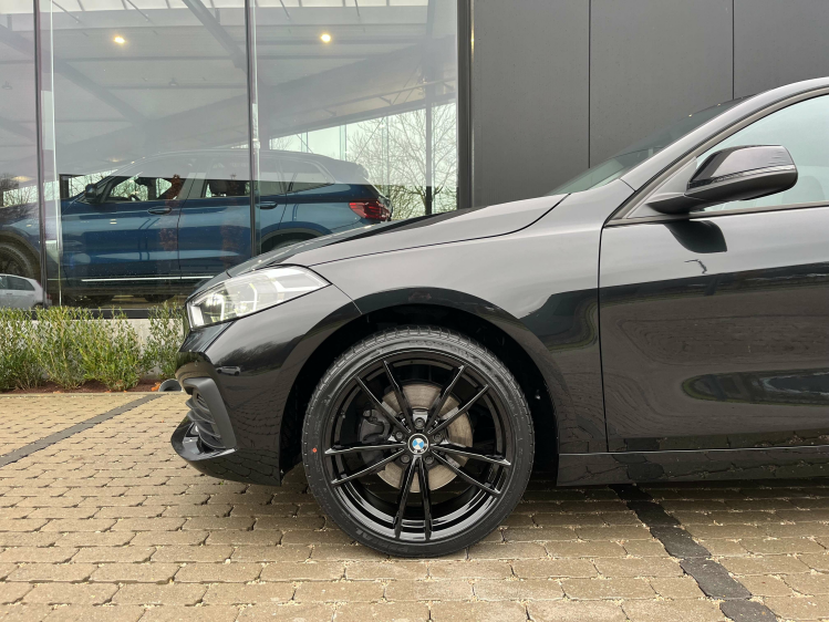 BMW 118 118i Full-LED/Navigatie/Carplay/Zetelverwarming/.. Leconte Motors
