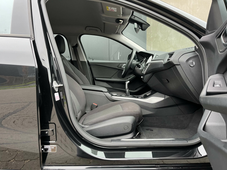 BMW 118 118i Full-LED/Navigatie/Carplay/Zetelverwarming/.. Leconte Motors