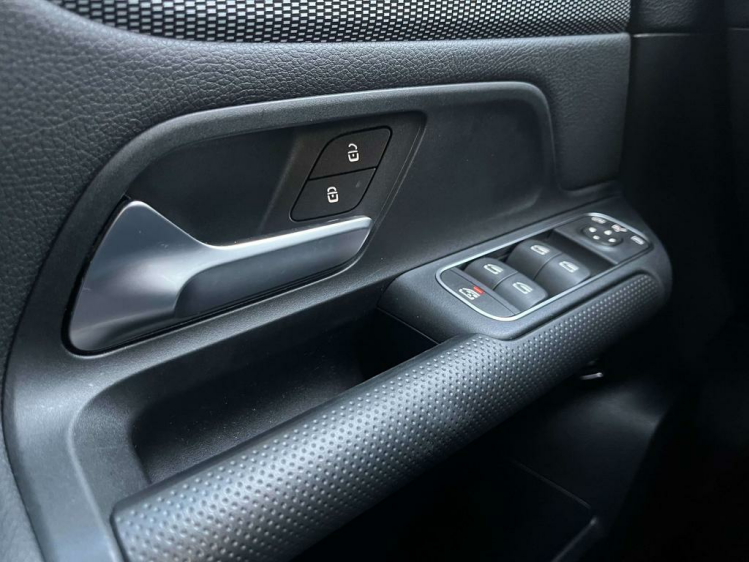 Mercedes-Benz B 180 iA DCT Leder/Widescreen/Navigatie/Camera/Cruise... Leconte Motors