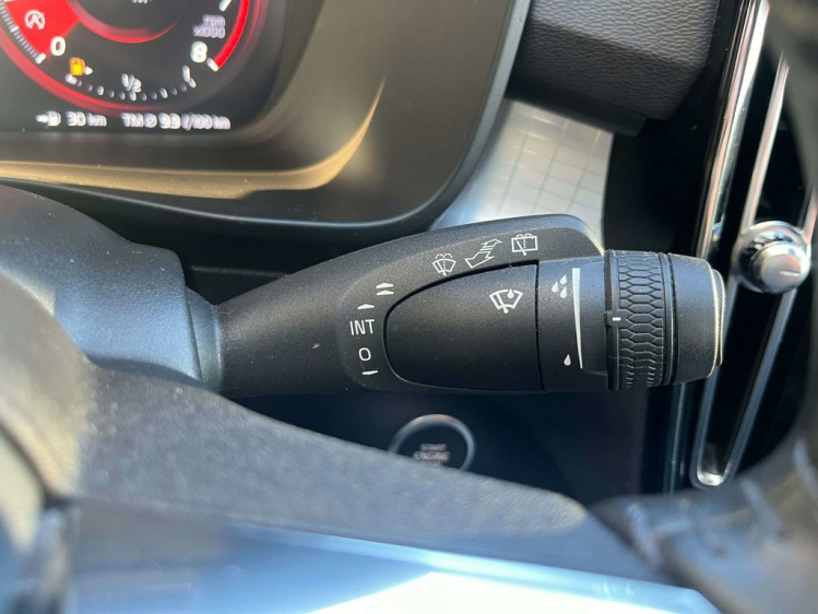 Volvo XC40 2.0 T4 Momentum Pro Geartronic Panodak/Leder/CAM.. Leconte Motors