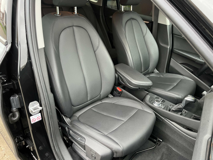 BMW X1 1.5iA xDrive25e Hybride LED/Leder/CAM/Carplay/HUD! Leconte Motors