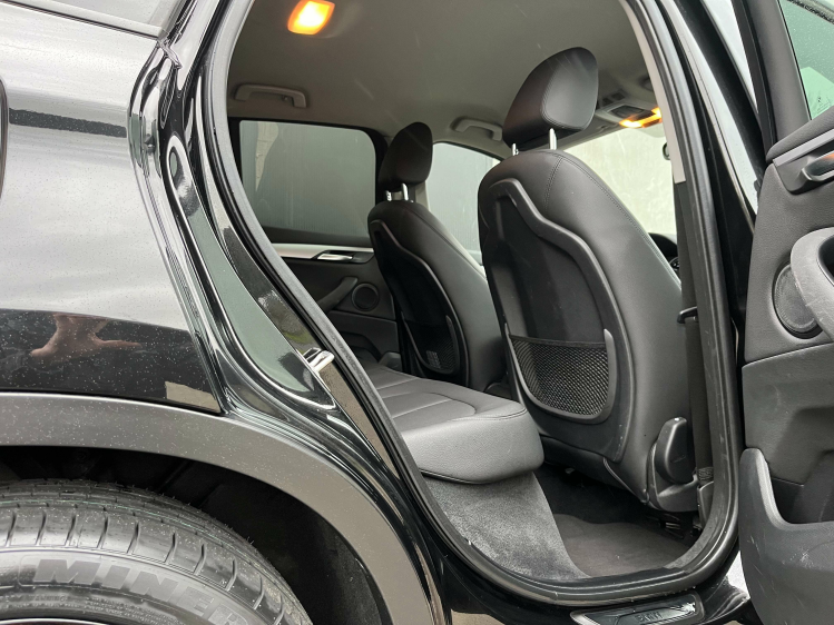 BMW X1 1.5iA xDrive25e Hybride LED/Leder/CAM/Carplay/HUD! Leconte Motors