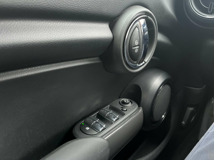 MINI One 1.5i Facelift 5D Full-LED/Carplay/Gps/Cruise/PDC.. Leconte Motors