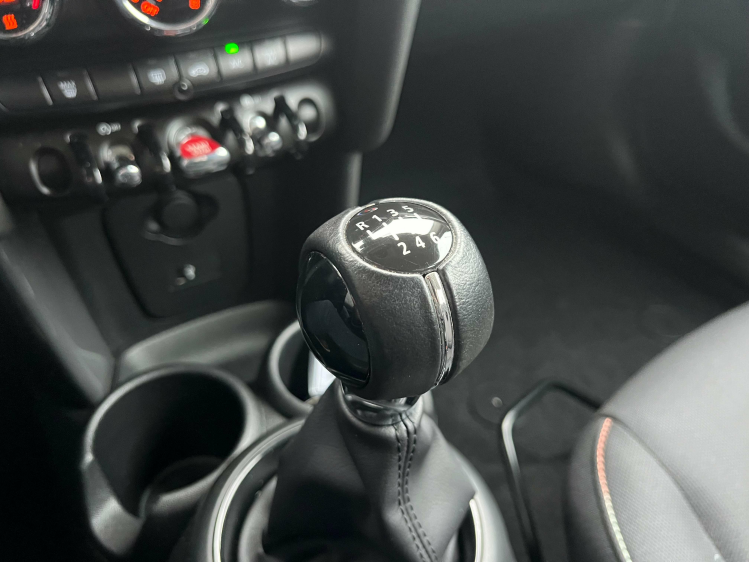 MINI One 1.5i Facelift 5D Full-LED/Carplay/Gps/Cruise/PDC.. Leconte Motors