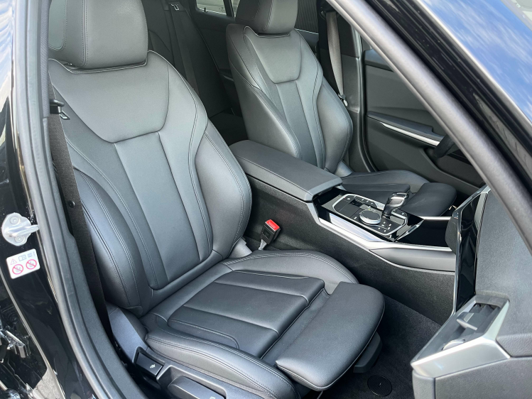 BMW 318 Touring 318iA Sportzetels/Gps/Carplay/Leder/...!! Leconte Motors