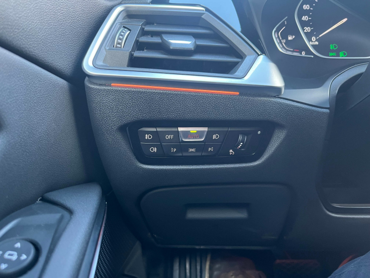 BMW 318 Touring 318iA Sportzetels/Gps/Carplay/Leder/...!! Leconte Motors