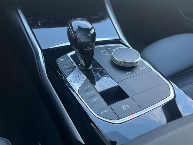 BMW 318 Touring 318iA Sportzetels/Gps/Carplay/Leder/...!! Leconte Motors