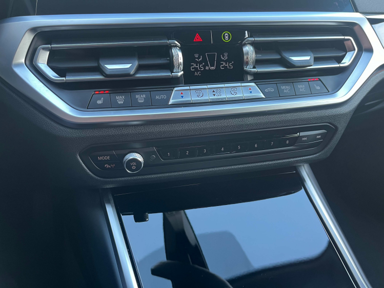 BMW 318 Touring 318iA Sportzetels/Gps/Carplay/Leder/...!! Leconte Motors