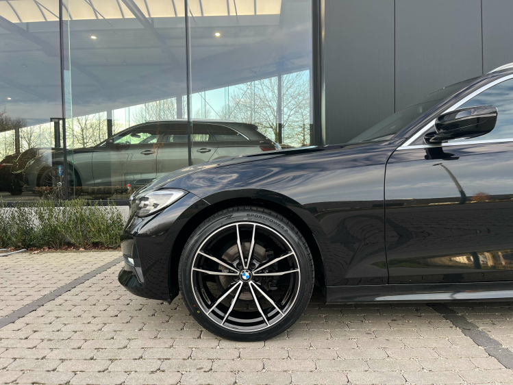 BMW 318 Touring 318iA Sportzetels/Gps/Carplay/Leder/...!! Leconte Motors
