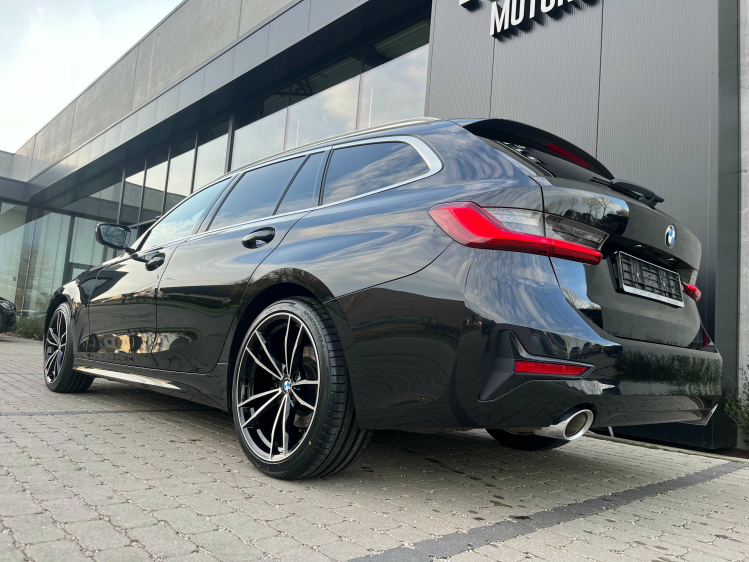 BMW 318 Touring 318iA Sportzetels/Gps/Carplay/Leder/...!! Leconte Motors