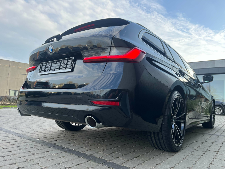 BMW 318 Touring 318iA Sportzetels/Gps/Carplay/Leder/...!! Leconte Motors