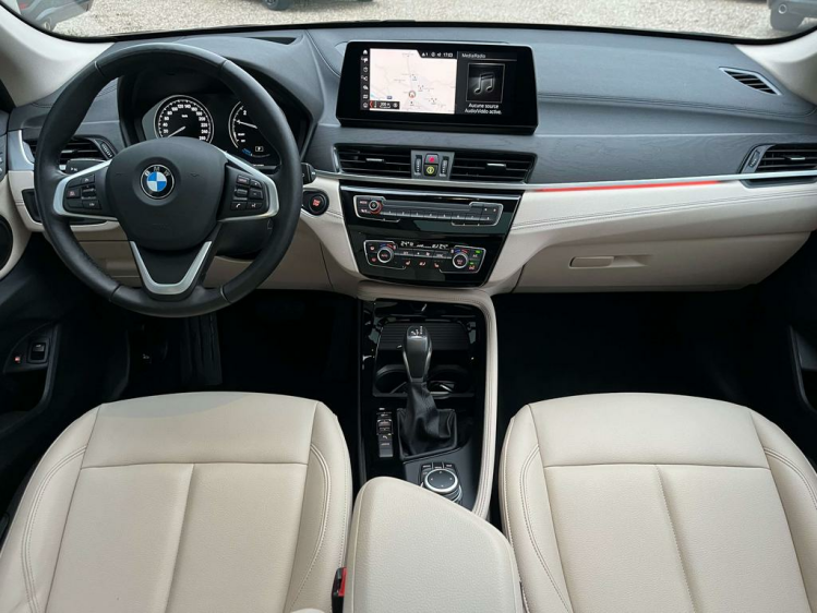BMW X1 1.5iA xDrive25e X-Line Panodak/Leder/HUD/Camera... Leconte Motors