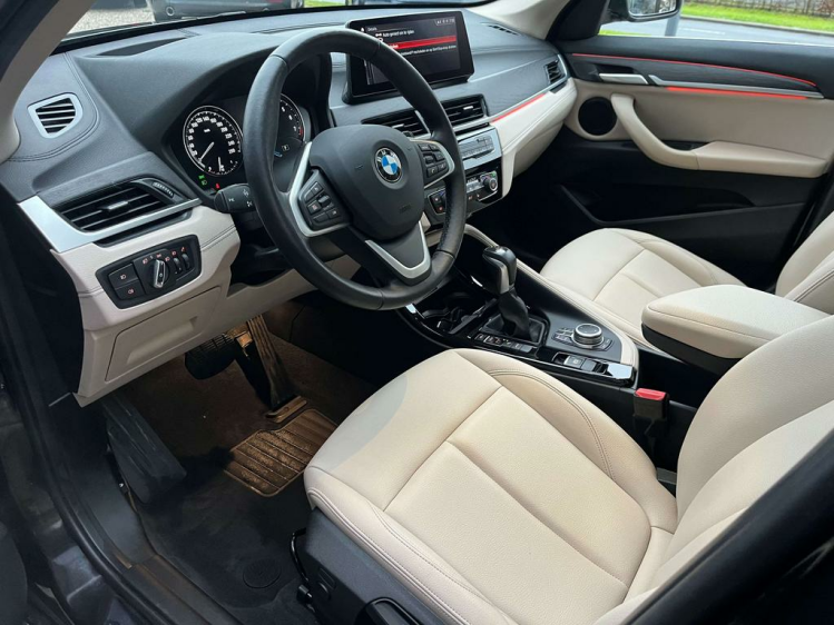 BMW X1 1.5iA xDrive25e X-Line Panodak/Leder/HUD/Camera... Leconte Motors