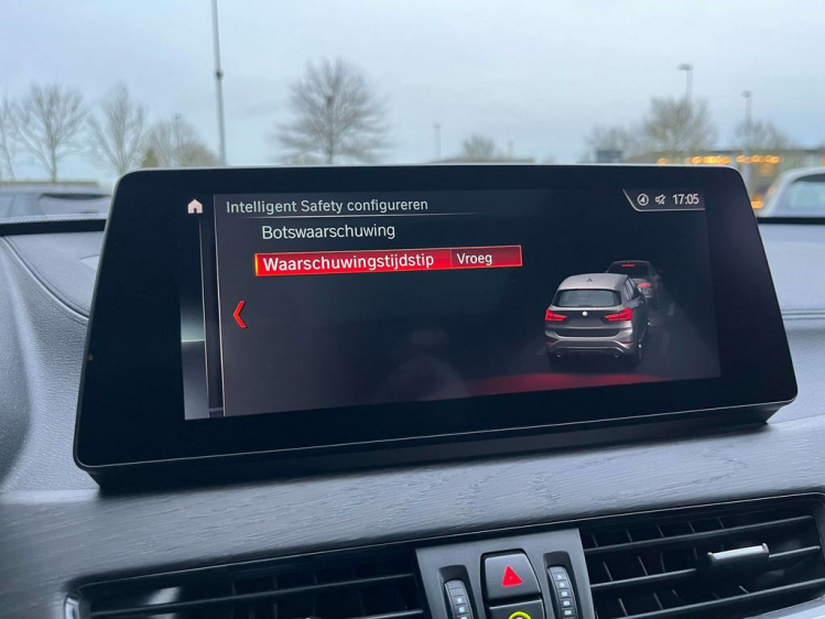 BMW X1 1.5iA xDrive25e X-Line Panodak/Leder/HUD/Camera... Leconte Motors