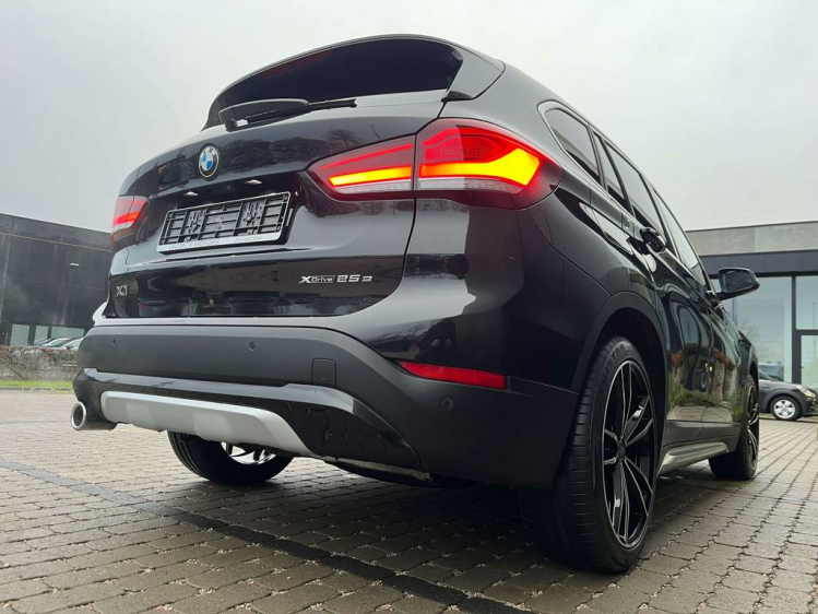 BMW X1 1.5iA xDrive25e X-Line Panodak/Leder/HUD/Camera... Leconte Motors