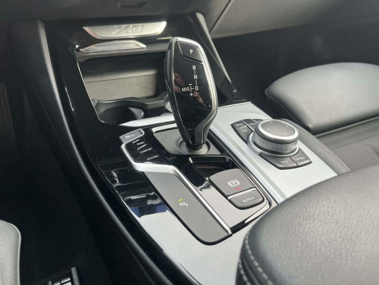 BMW X3 2.0 dA sDrive18 Navi-Pro/Sportzetels/Carplay/HUD.. Leconte Motors