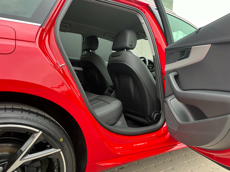 Audi A4 Avant 35 TFSI S-Tronic Virtual/Leder/LED/Camera..! Leconte Motors