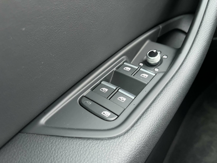 Audi A4 Avant 35 TFSI S-Tronic Virtual/Leder/LED/Camera..! Leconte Motors