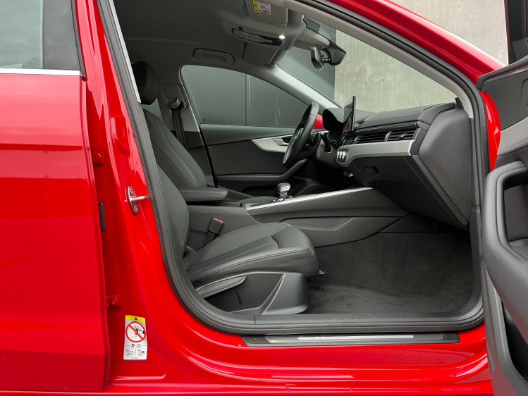 Audi A4 Avant 35 TFSI S-Tronic Virtual/Leder/LED/Camera..! Leconte Motors