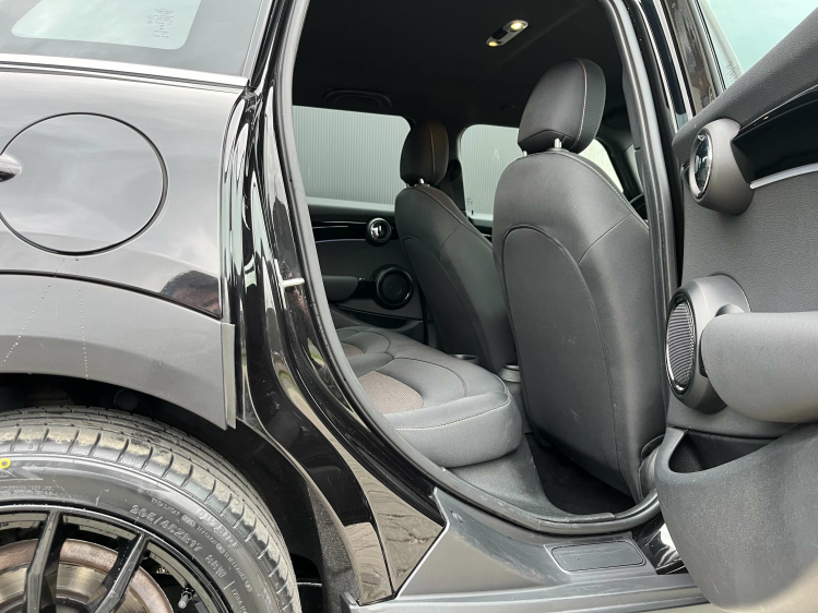 MINI One 1.5i Facelift 5-d Carplay/Sfeerverlichting/Gps/DAB Leconte Motors