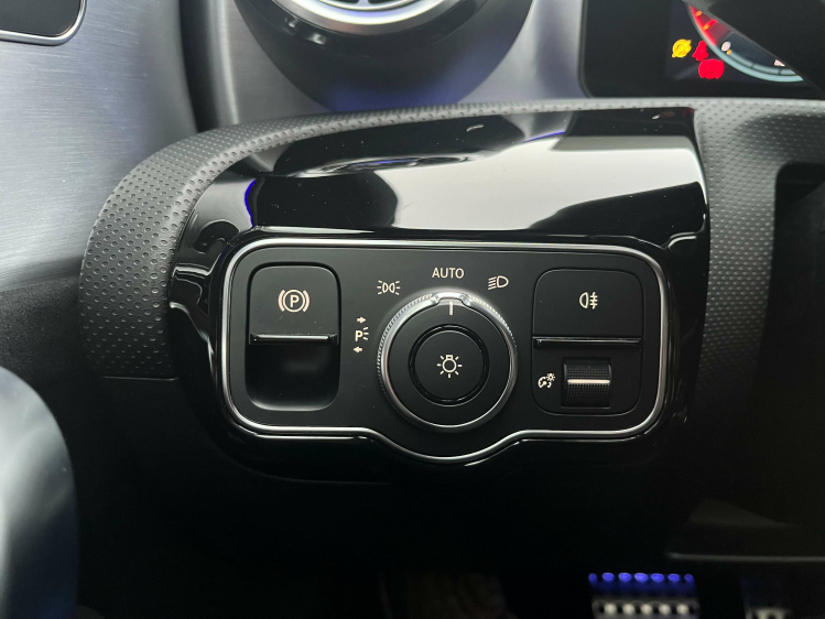 Mercedes-Benz CLA 200 dA AMG-PACK Panodak/Widescreen/Memoryseats/Camera Leconte Motors