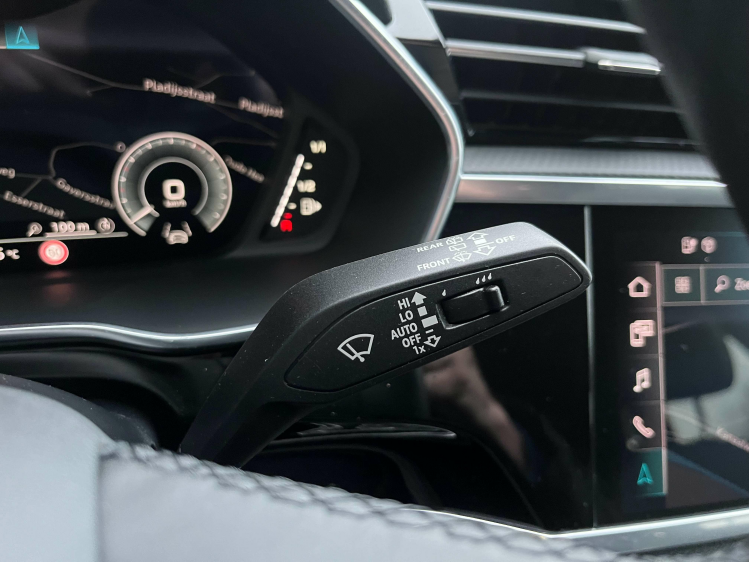 Audi Q3 45 TFSIe Sportback Hybride S-Line Full-LED/Leder.. Leconte Motors