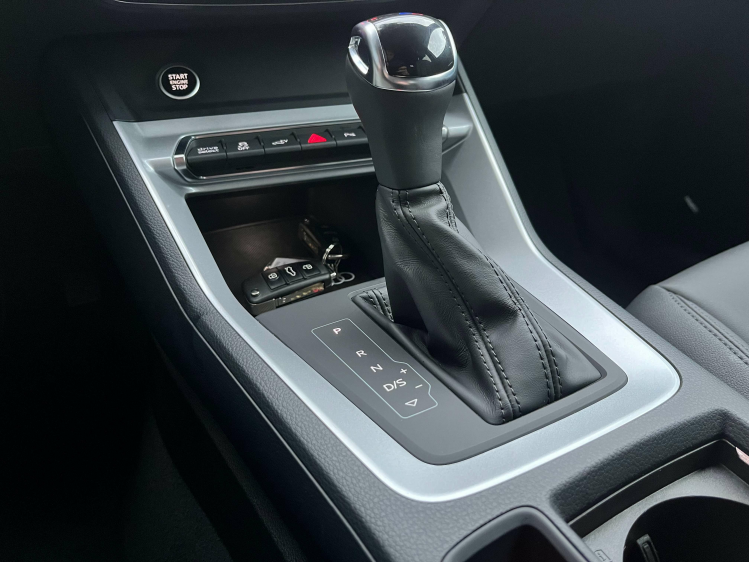 Audi Q3 45 TFSIe Sportback Hybride S-Line Full-LED/Leder.. Leconte Motors